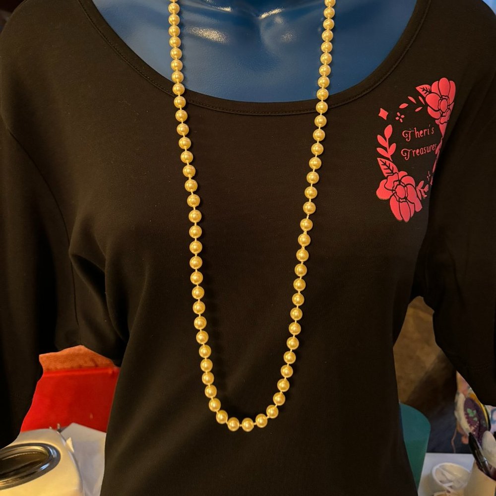 Single Strand Faux Pearl Necklace
